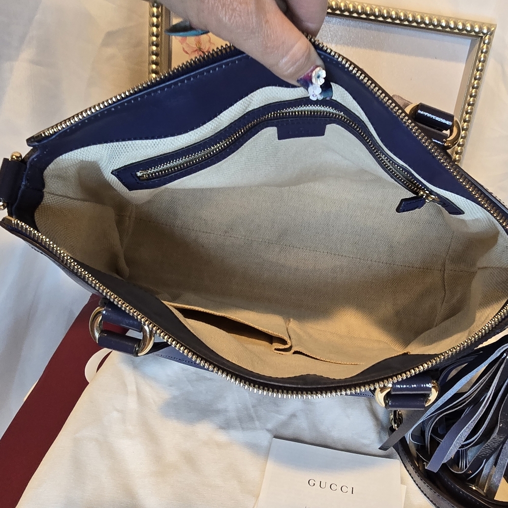 Gucci Blondie Soho Navy Grey Patent Leather 2 Way Bag - Picture 11 of 17